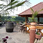Hotel-berggasthof Schwarzwaldperle Sasbachwalden